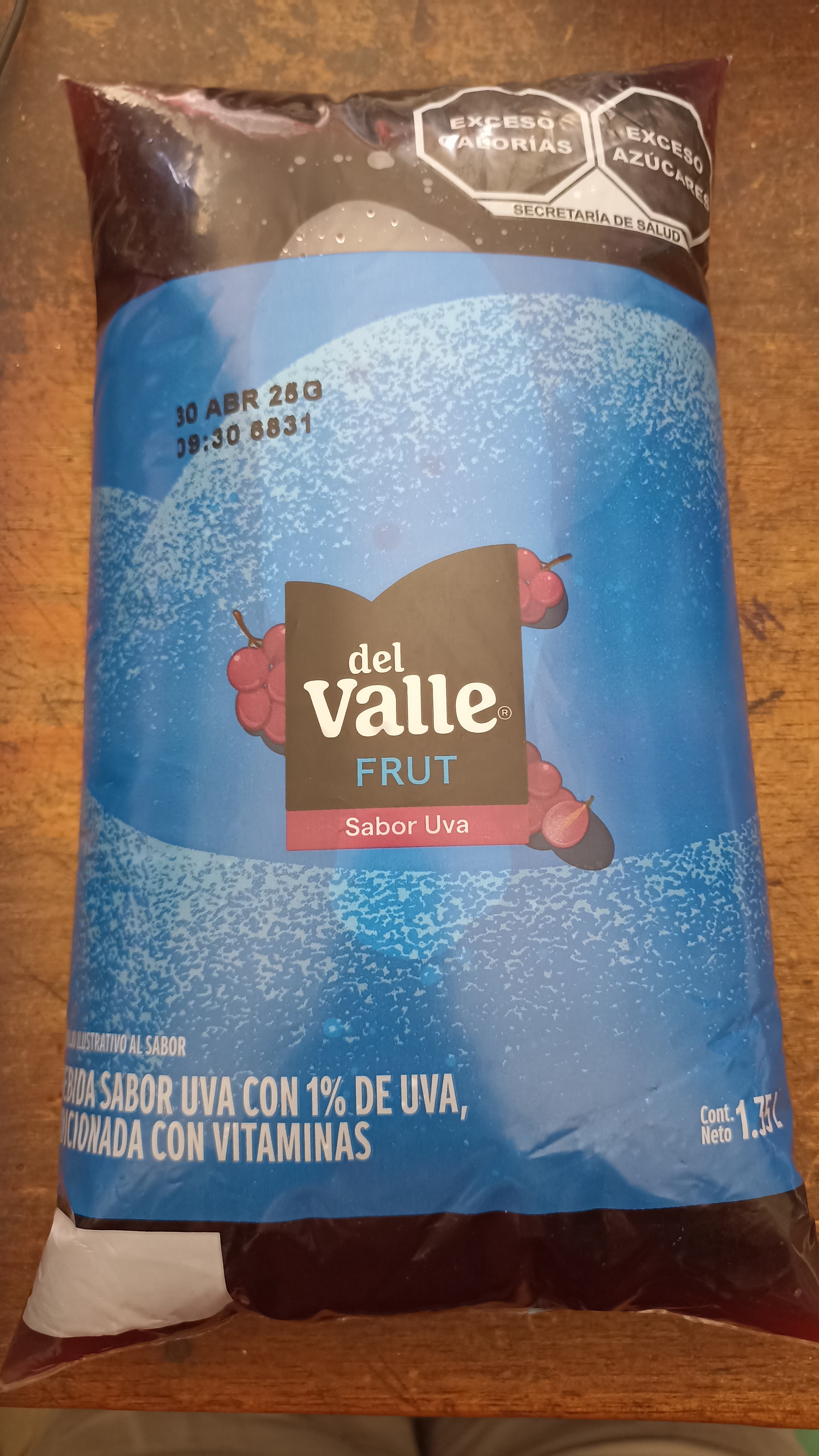 Jugo Bolsa Valle Uva 1.35L