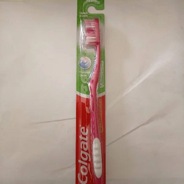 Cepillo Dental Colgate